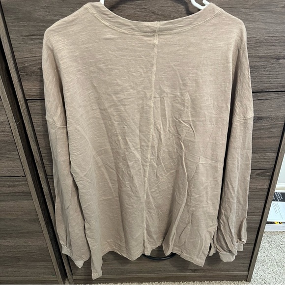 Long Sleeve - Picture 4 of 5